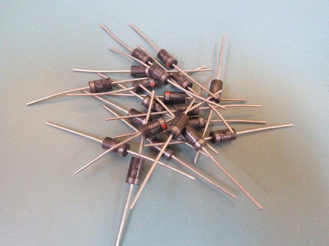 MOT/ONSEMI 1N6295A Qty of 20 per Lot DIO 1N6295A BI DO13 AXL; TVS DIODE 85.5V 1
