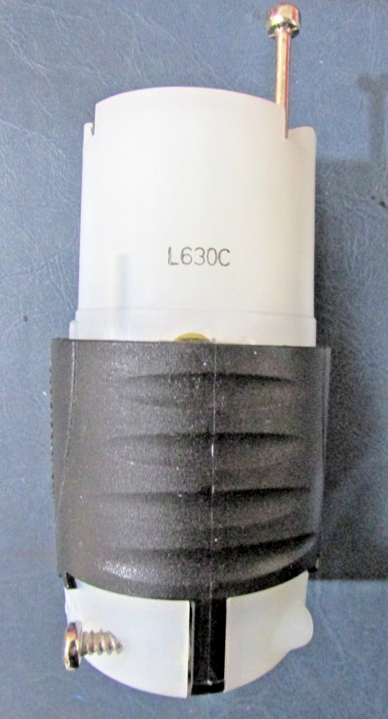Legrand Pass Seymour L630-C Turnlok Connector, L630-P Turnlok Plug Lot of 2