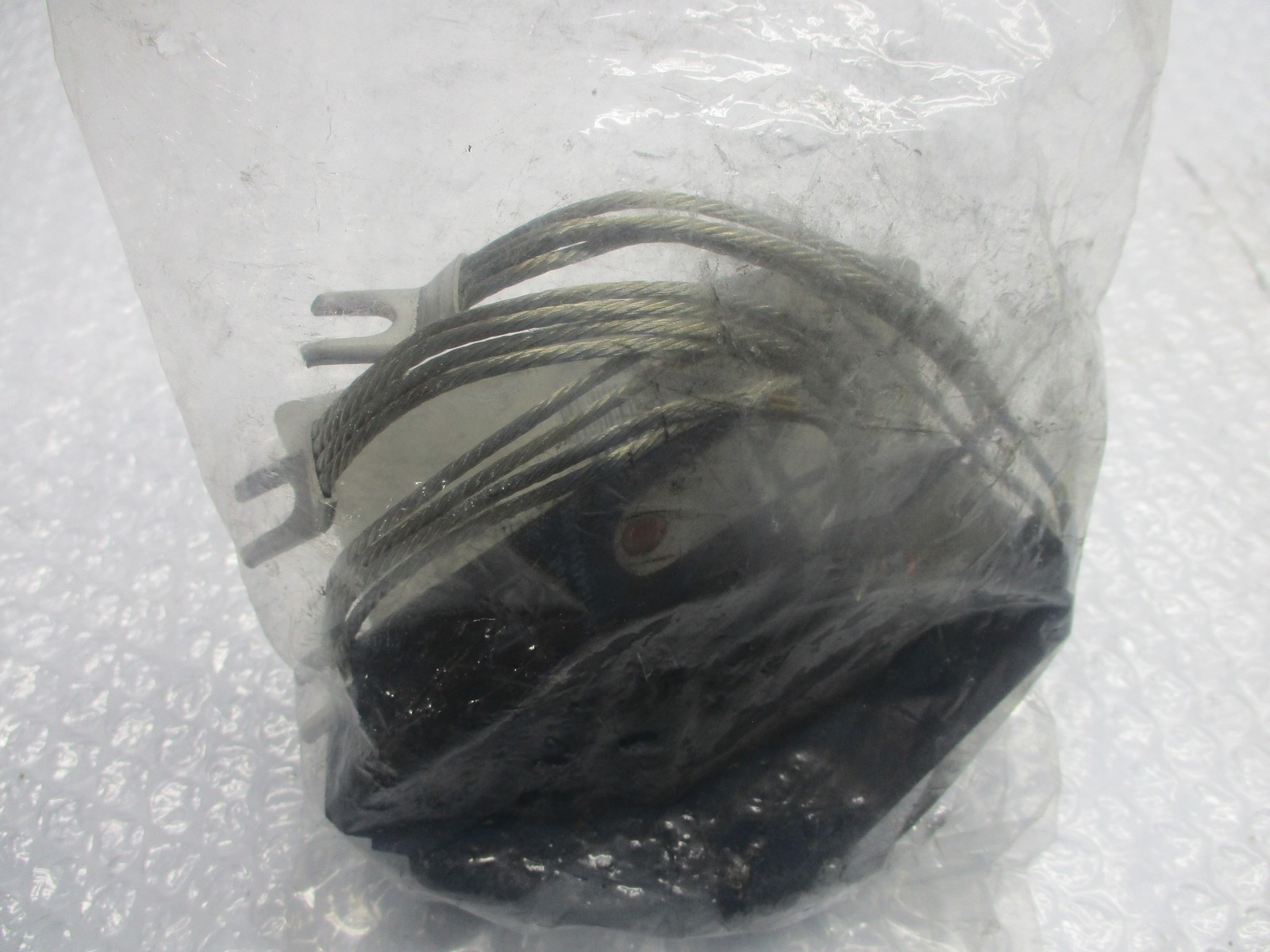 INDUSTRIAL SPARE T566 3/4X1-1/2X3-1/4 CARBON BRUSH LOT OF 3 NSNP