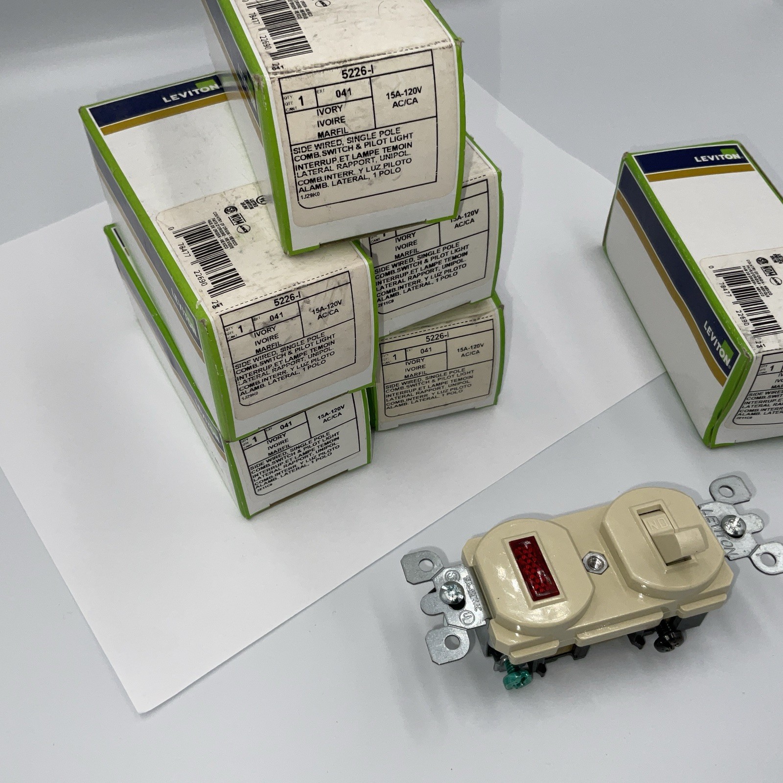 Leviton 5226-1 Switch With Light Lot Of 6 Switches New Surplus Free Ship