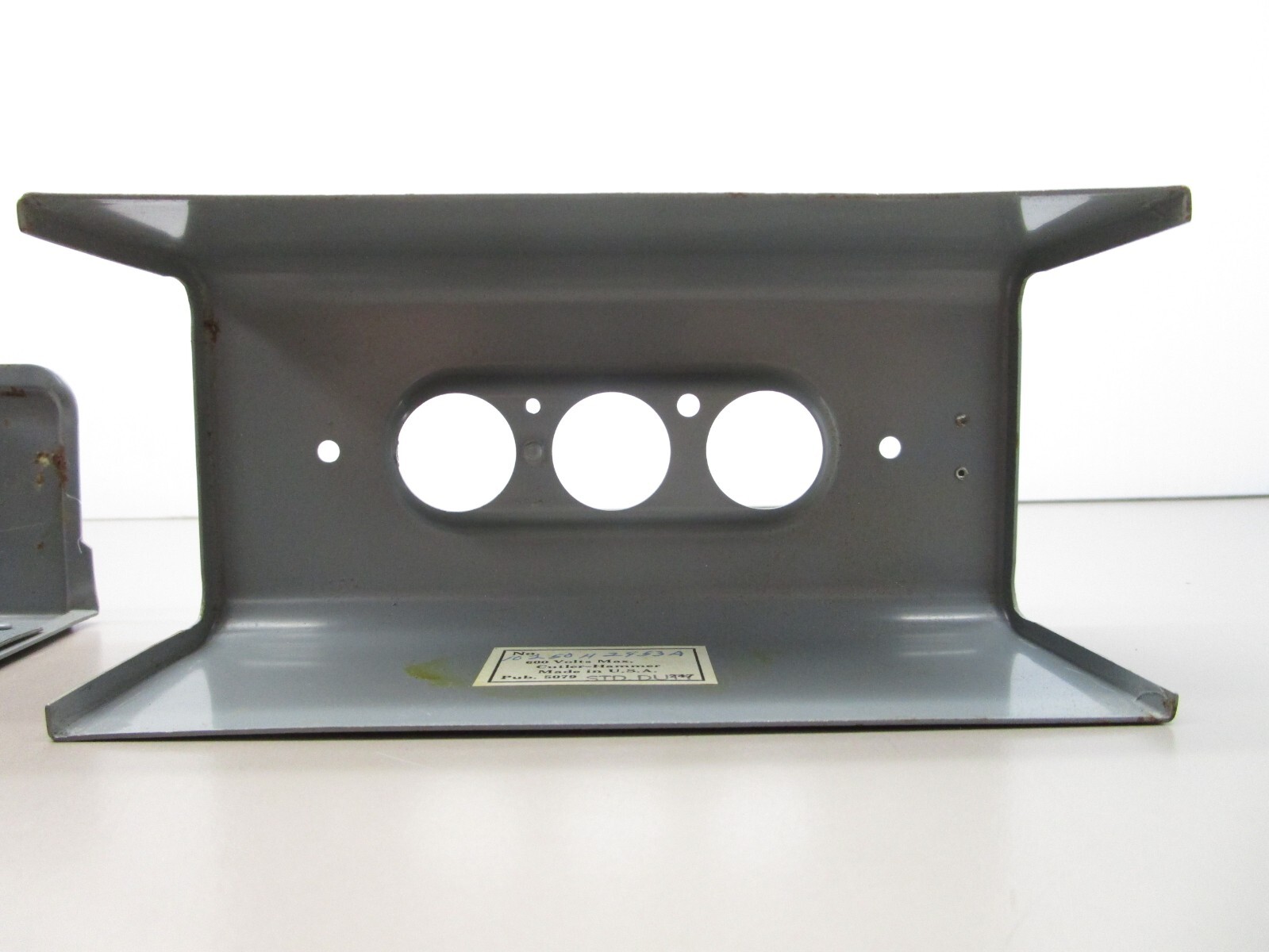 Cutler Hammer 10250H2953A Push Button Switch Box OPEN – CLOSE – STOP