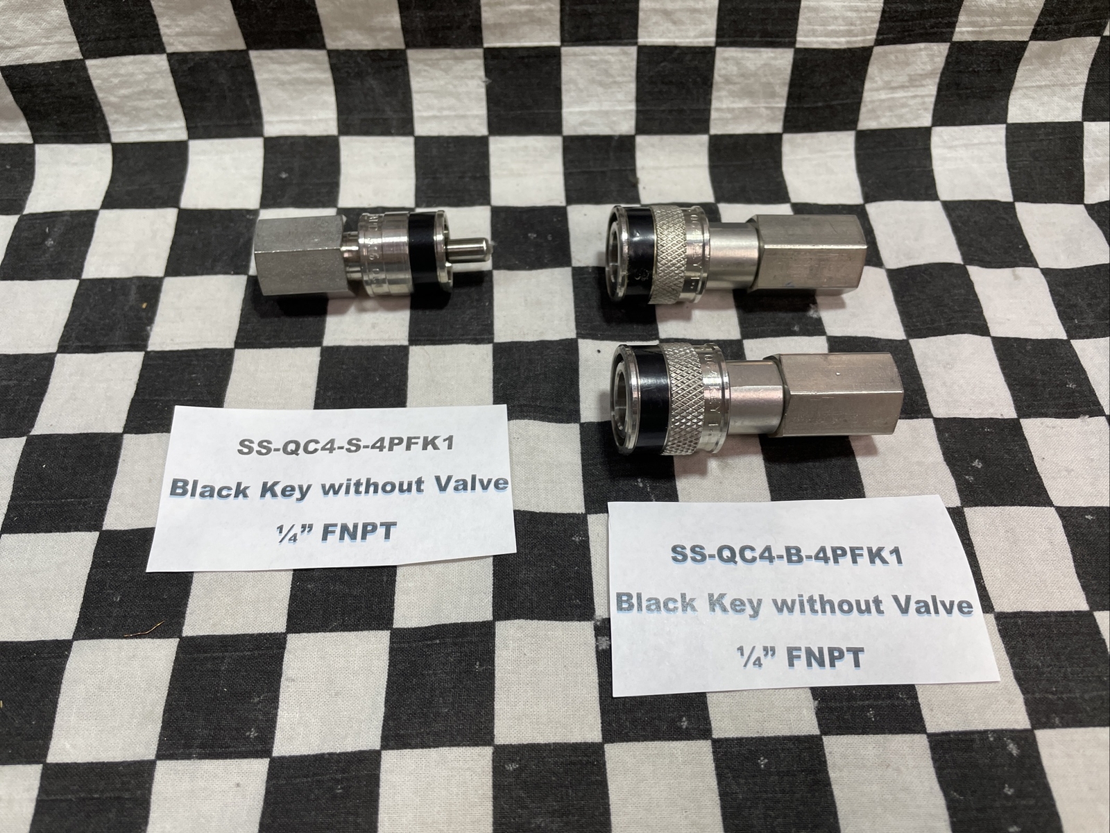 SWAGELOK Quick Connect Black Key 1/4″ FNPT, SS-QC4-S-4PFK1 & SS-QC4-B-4PFK1#N24D