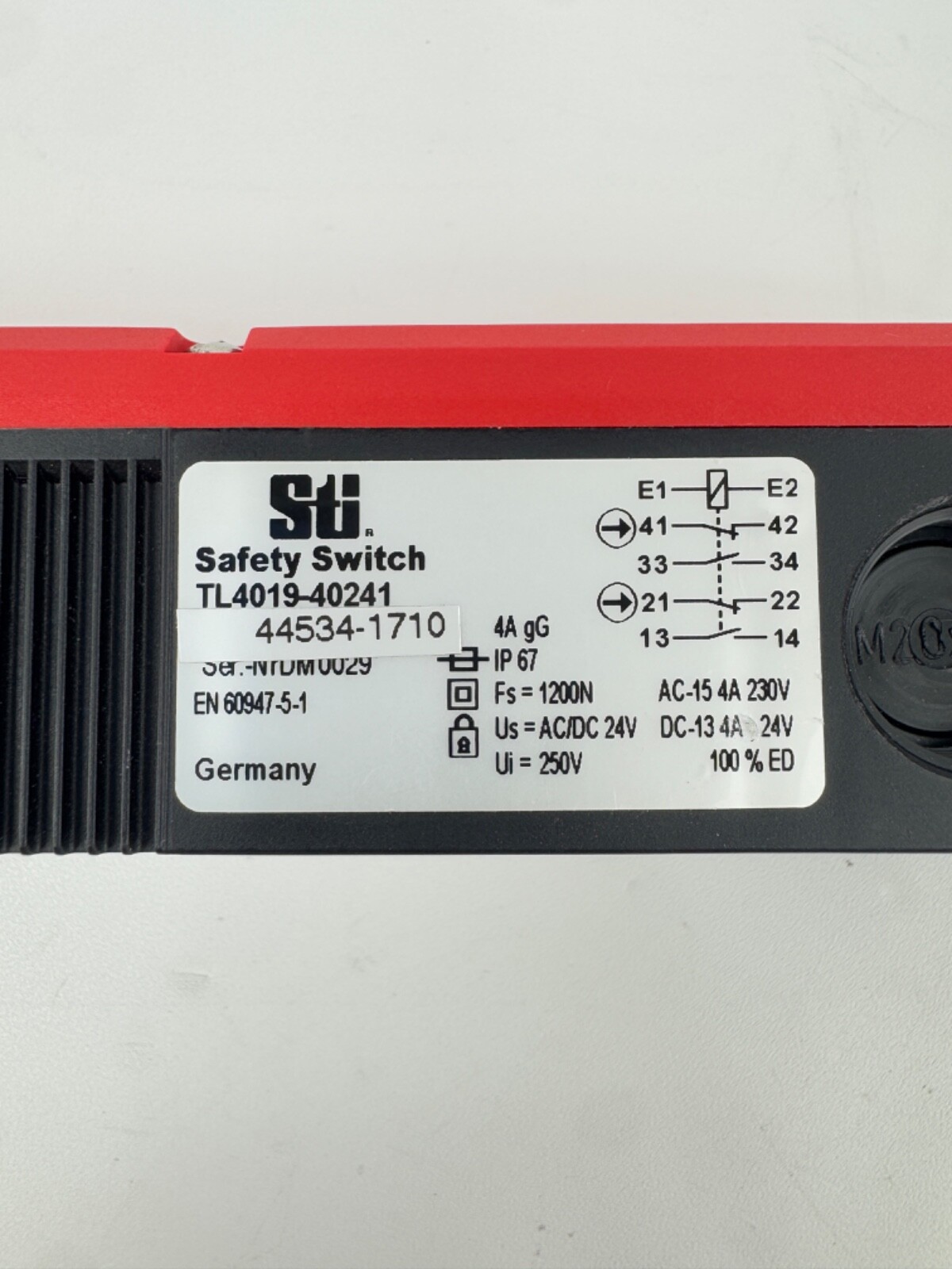 STI TL4019-40241 Safety Gate Guard Door Interlock Switch 240VAC 24V AC/DC
