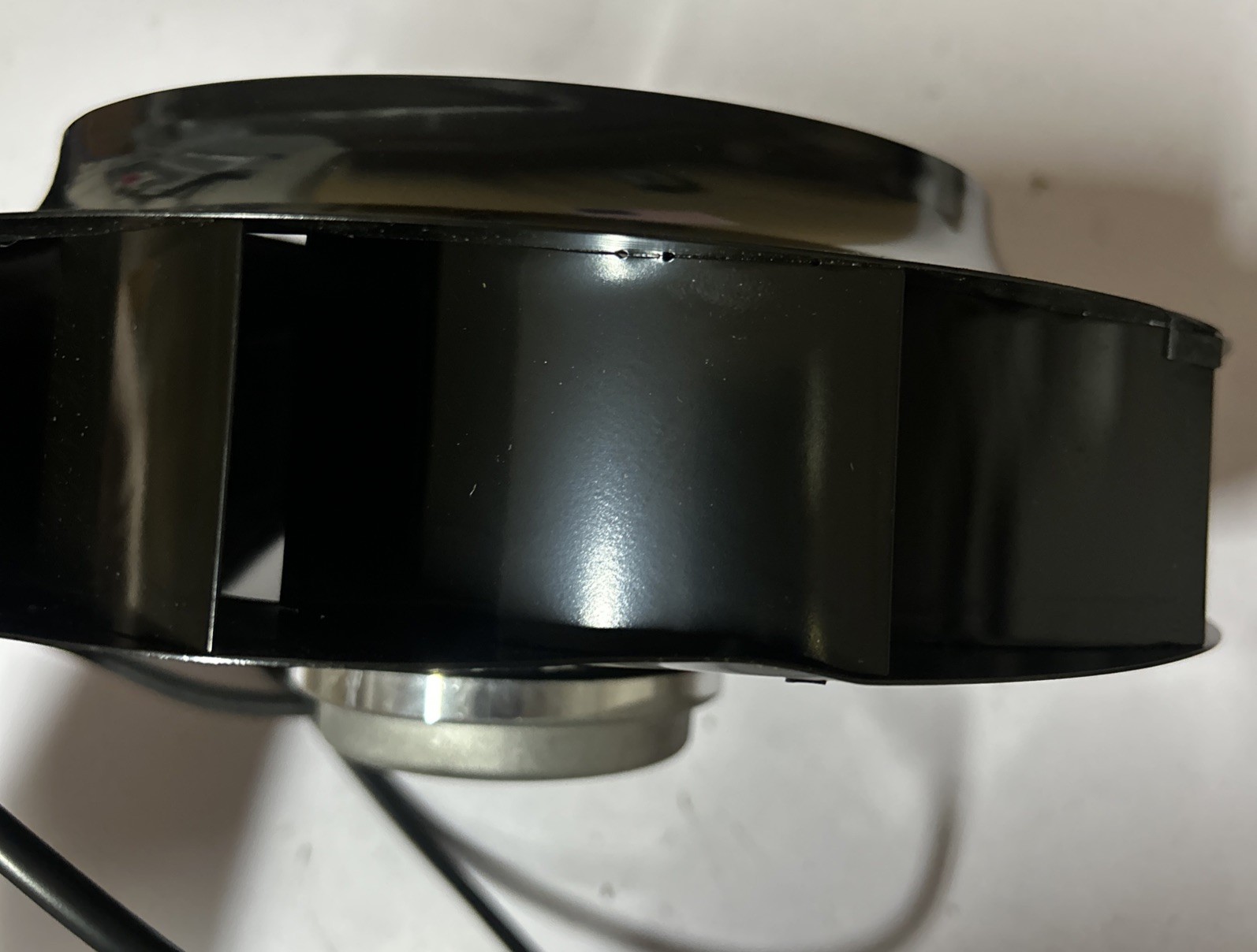 Dented ebmpapst R2E280-AE52-17 Centrifugal Cooling Fan 230VAC 1A 225W 2700rpm