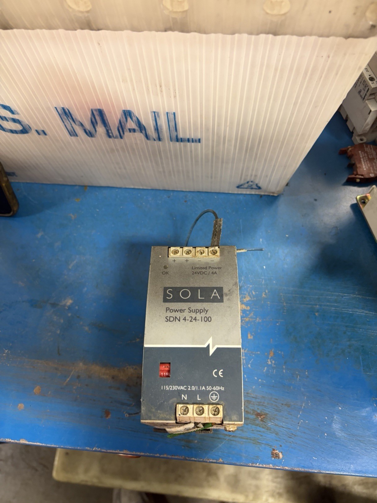 SOLA SDN 4-24-100LP POWER SUPPLY 115/230VAC 2.1/1A 50/60HZ 24VDC