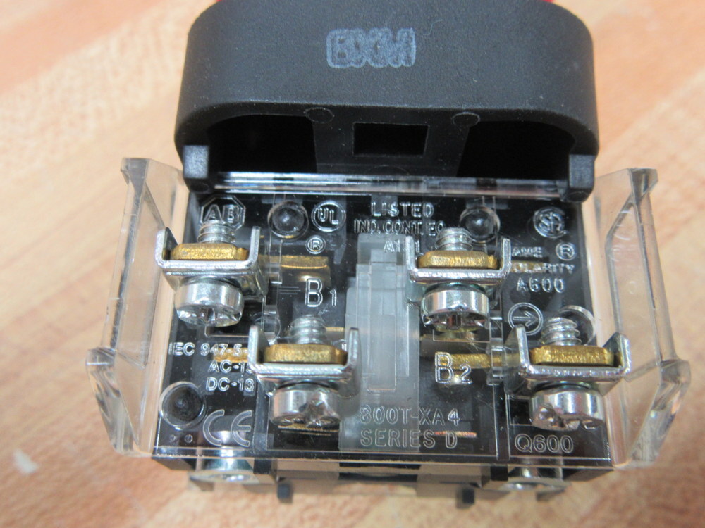 Allen Bradley 800T-FXJQ24RA4 Push/Pull Illum. Switch