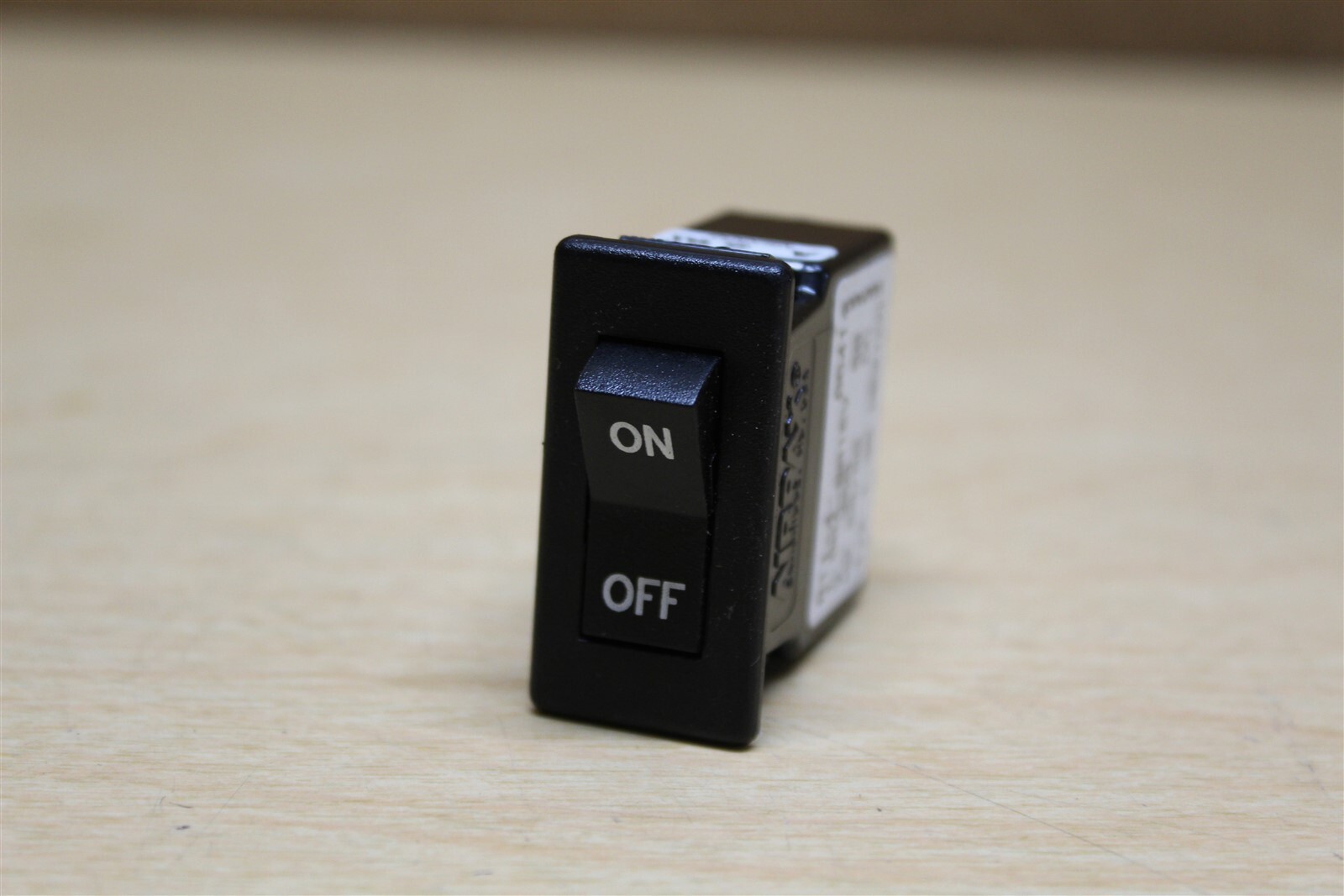 NEW Airpax R11-4 0641 250V Circuit Breaker Switch *FREE SHIPPING*