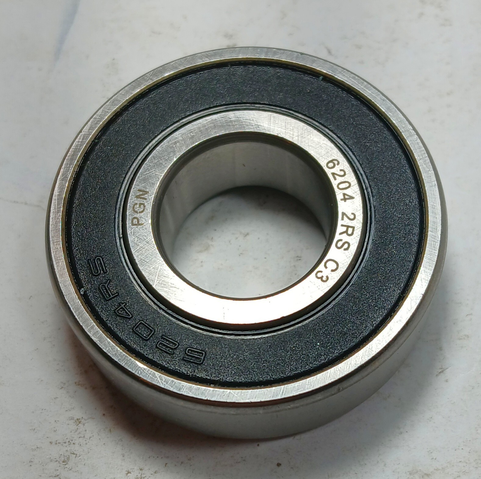1 NEW PGN 6204 2RS C3 DOUBLE SEAL RADIAL BALL BEARING NNB ***MAKE OFFER***
