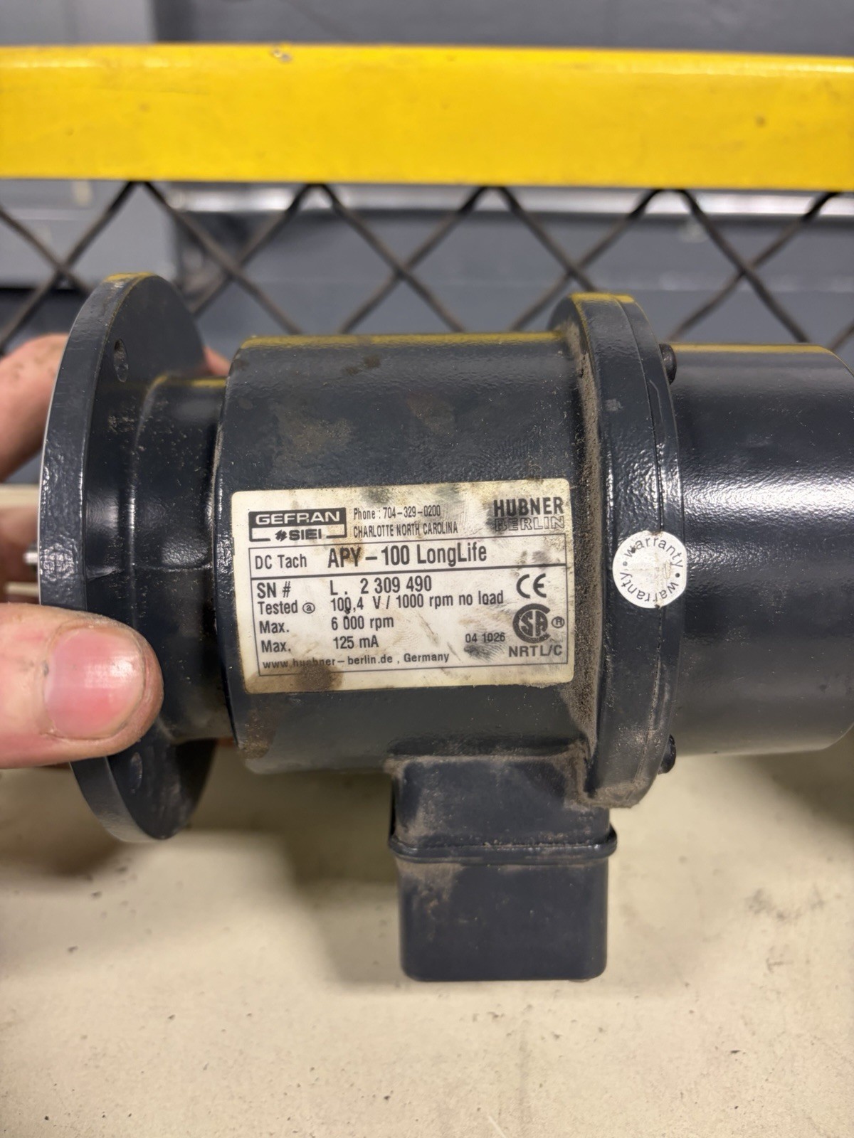 HUBNER APY-100 LONGLIFE DC TACHO GENERATOR USED