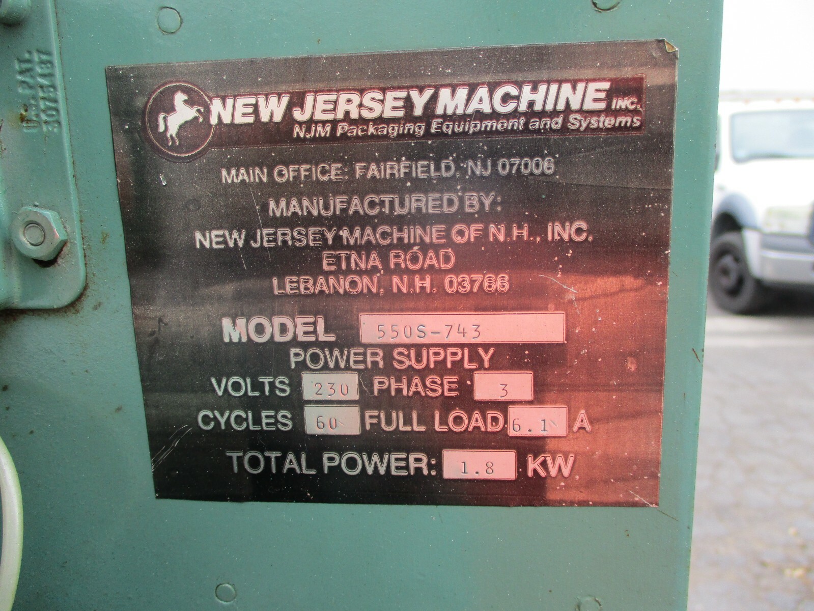 NEW JERSEY “APACHE” MODEL 550S AUTOMATIC BOTTLE CAPPING MACHINE