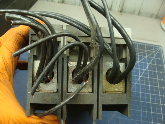I-T-E SIEMENS FXD63B150 CIRCUIT BREAKER 150A 3 POLE 600 VAC