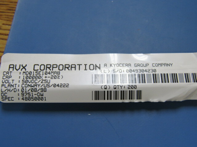 AVX MD015E104MAB Qty of 100 per Lot Multilayer Ceramic Capacitors MLCC Leaded
