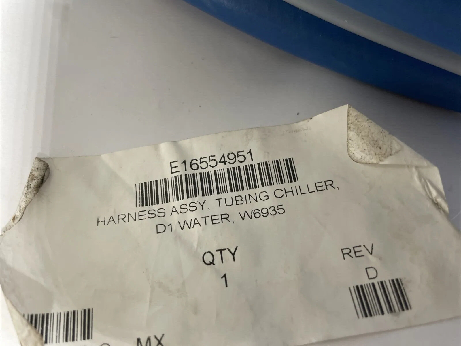 VSE Harness Assembly Chiller Tubing D1 Water W6935 – LOT OF 2 – BLUE & GRAY