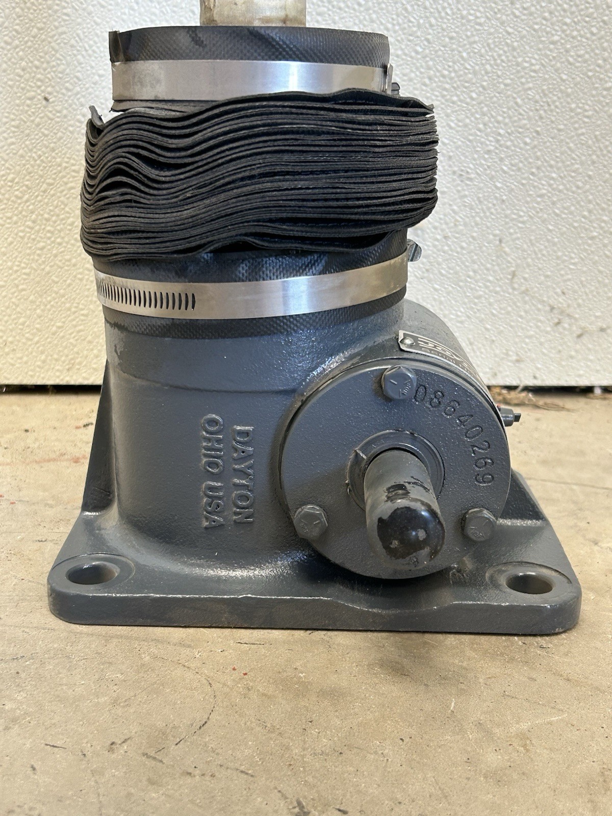 (2) Joyce Dayton 5 Ton Machine Screw Jacks. 32″ Travel