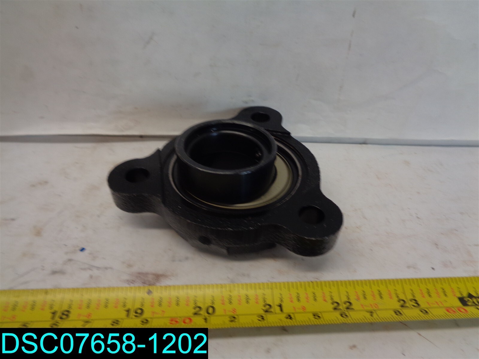 SBRFT 3 Bolt Flange, Narrow Inner Ring Insert Bearing