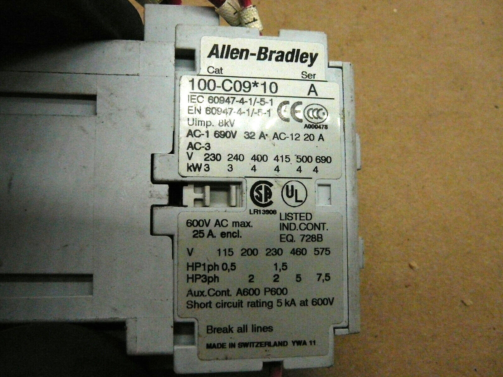 ALLEN BRADLEY CONTACTOR 100-C09*10 SERIES A 600VAC COIL 110V 50Hz 120V 60Hz