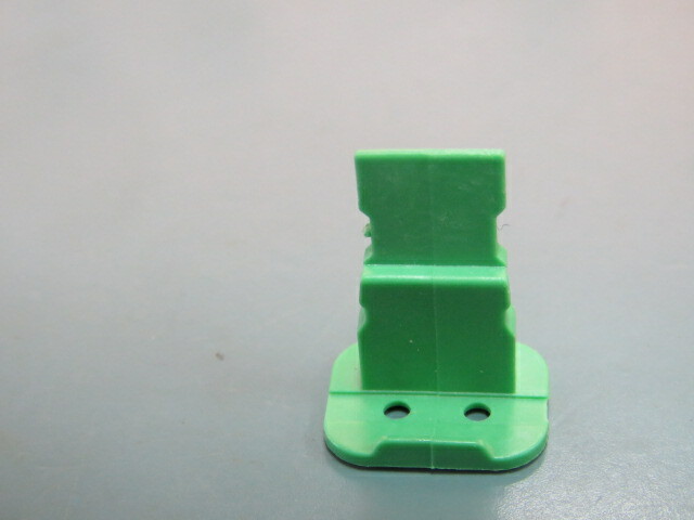 DEUTSC W2S-P012 Qty of 224 per Lot WEDGELOCK FOR DT 2-SOCKET