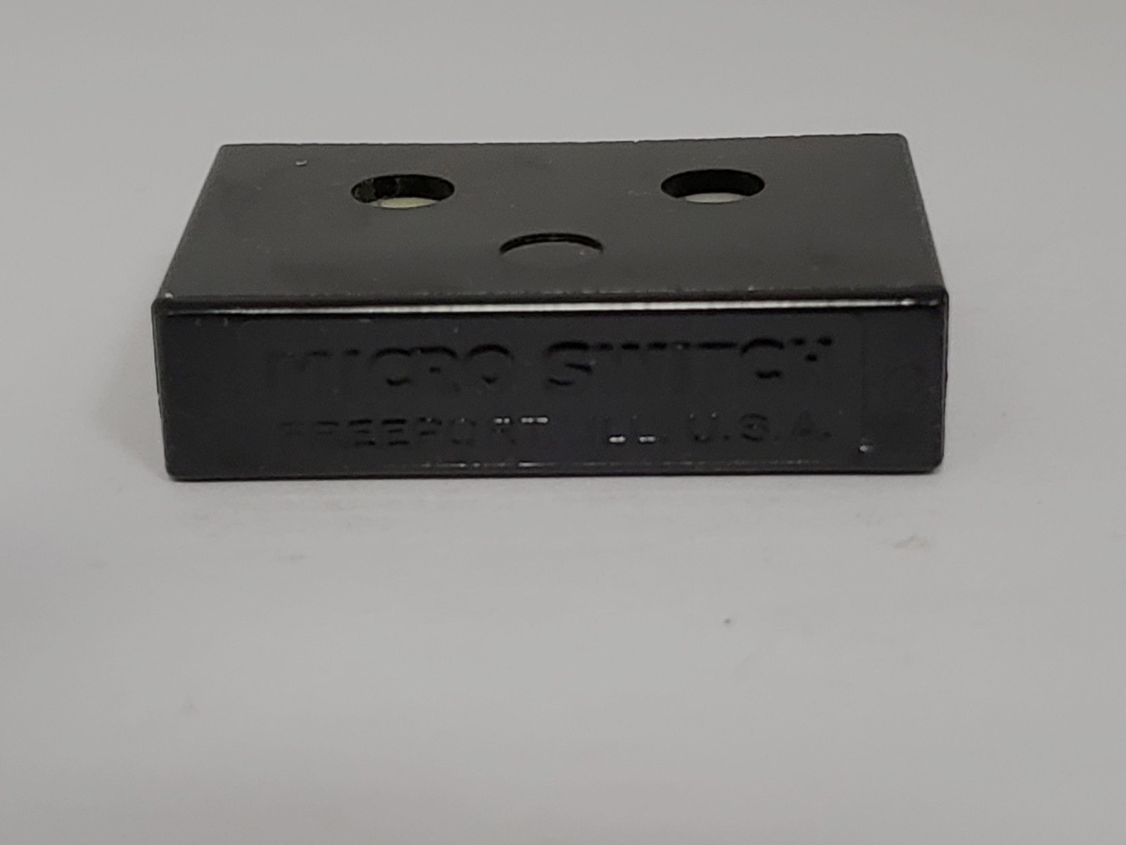 HONEYWELL MICRO SWITCH 52FR1 PROXMITY SENSOR MAGNET ACTUATOR 2 HOLE NNB