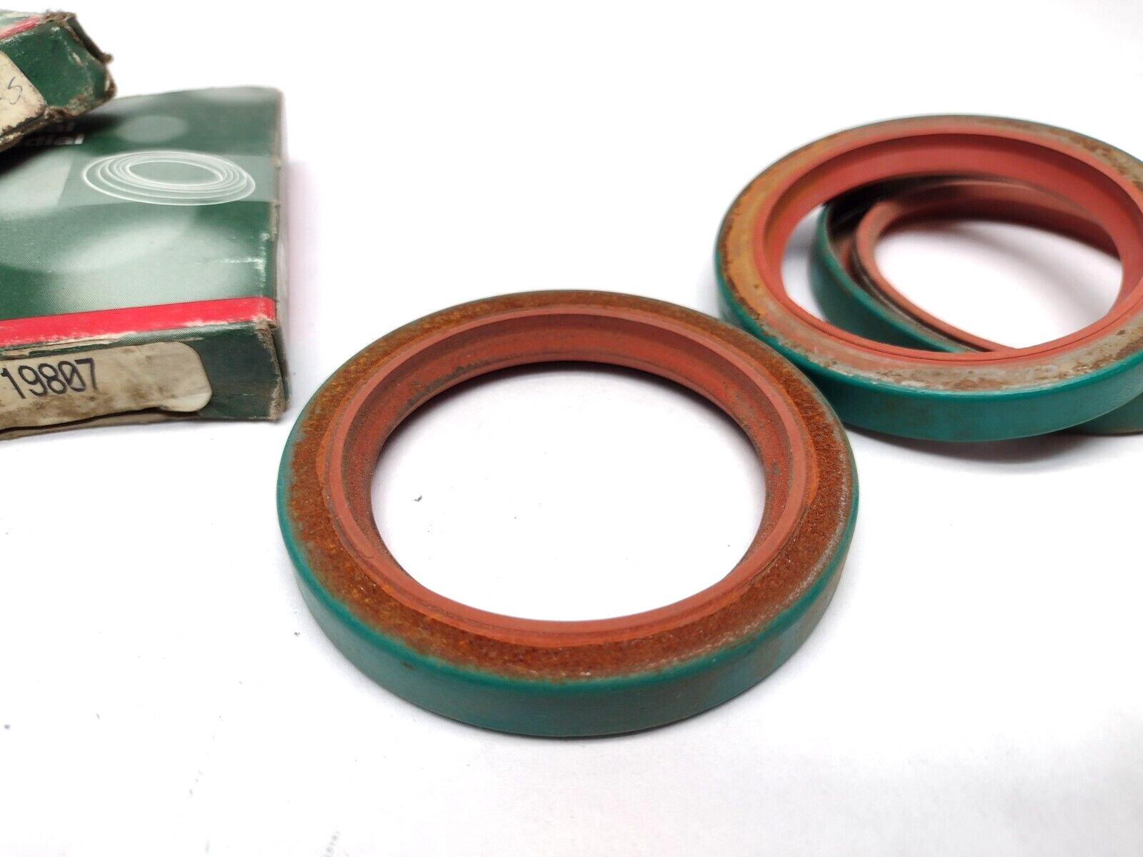 Chicago Rawhide CR 19807 Radial Shaft Oil Seal With Wave Lip LOT OF 5
