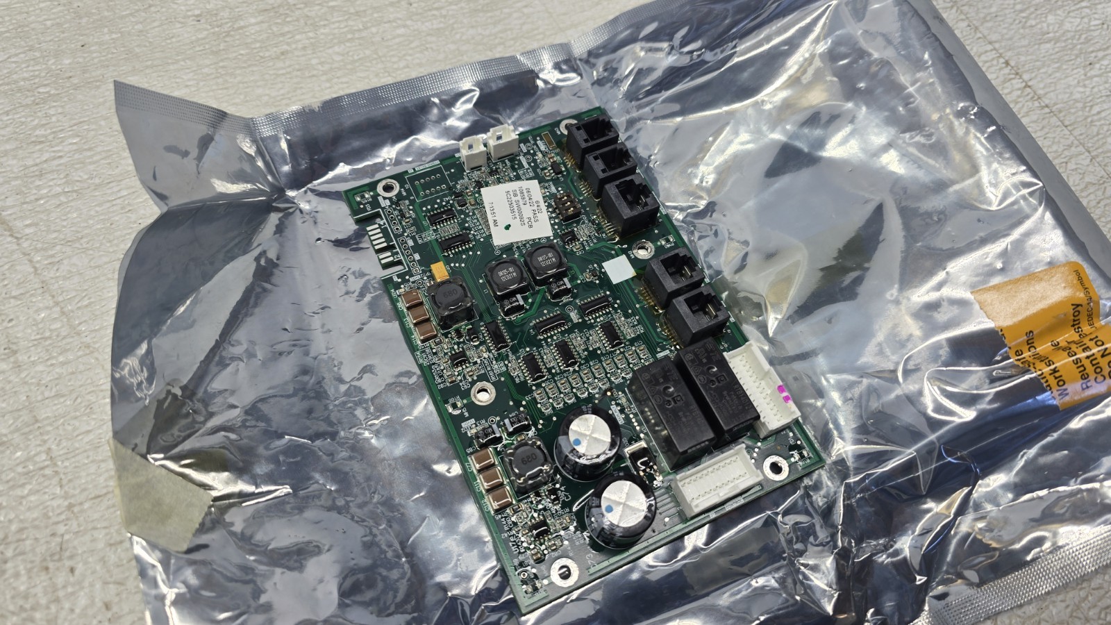 FRYMASTER Control Board Assembly, ASSY PCB – LOV-T SIB WITH SOFTWARE NEW 1085979