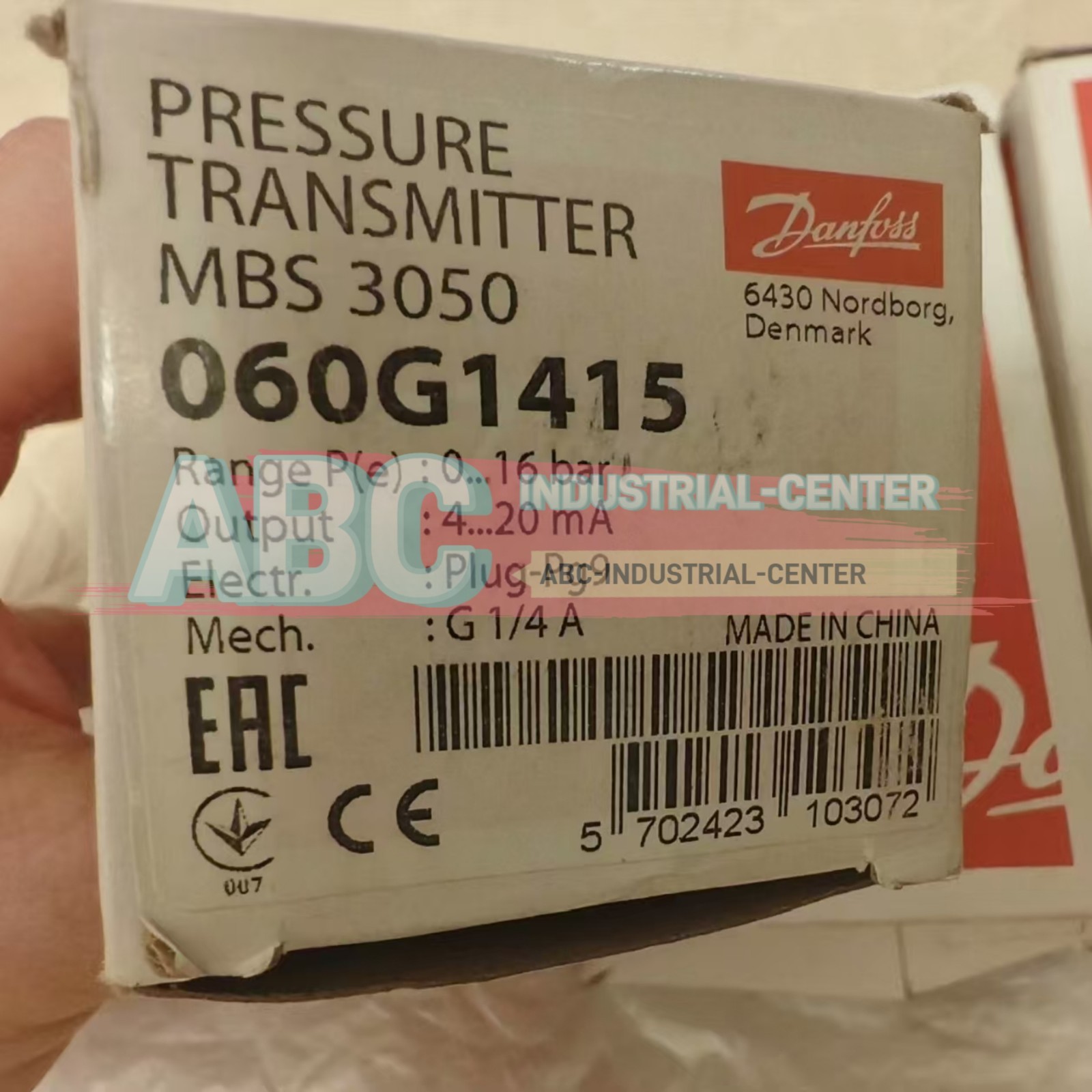 Danfoss 060G1415 MBS3050 pressure sensor#1pcs new in box