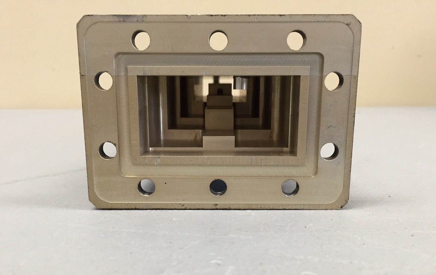 MFC Super Extended C-Band Transmit Reject Filter Model 16600