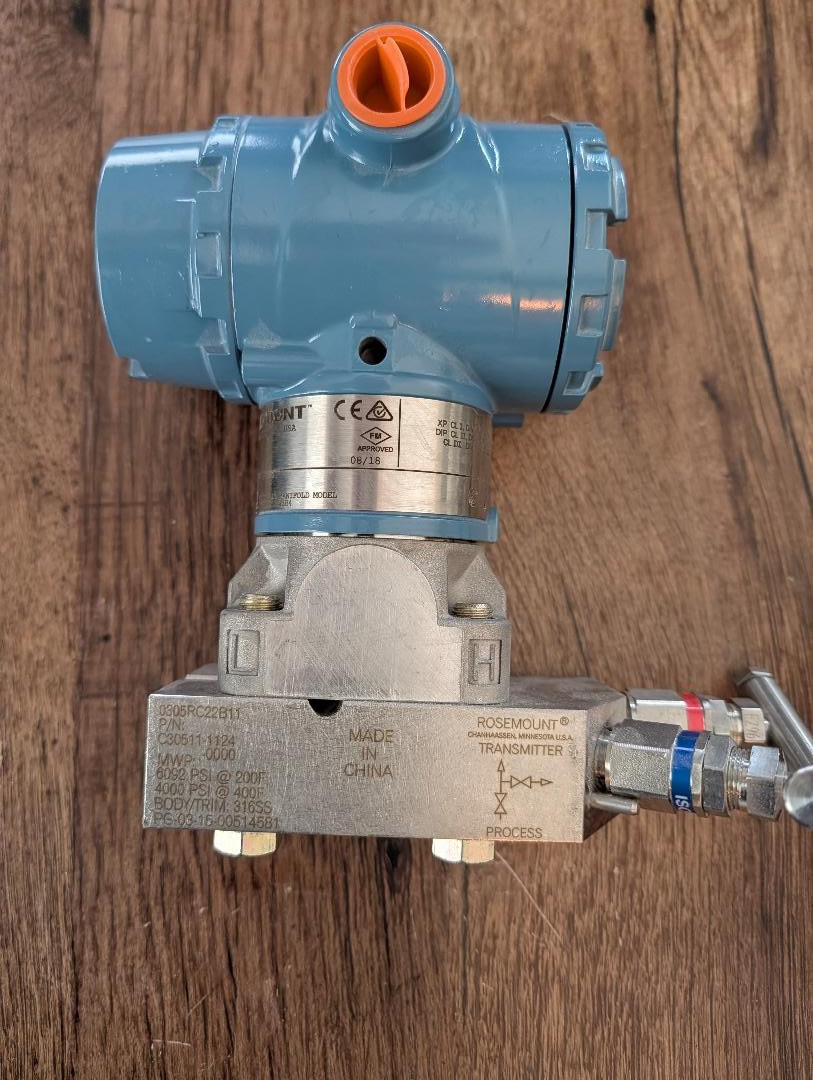 ROSEMOUNT PRESSURE TRANSMITTER , Model 3051CG5A02A1AS5E5M5 2000 psi (C1)