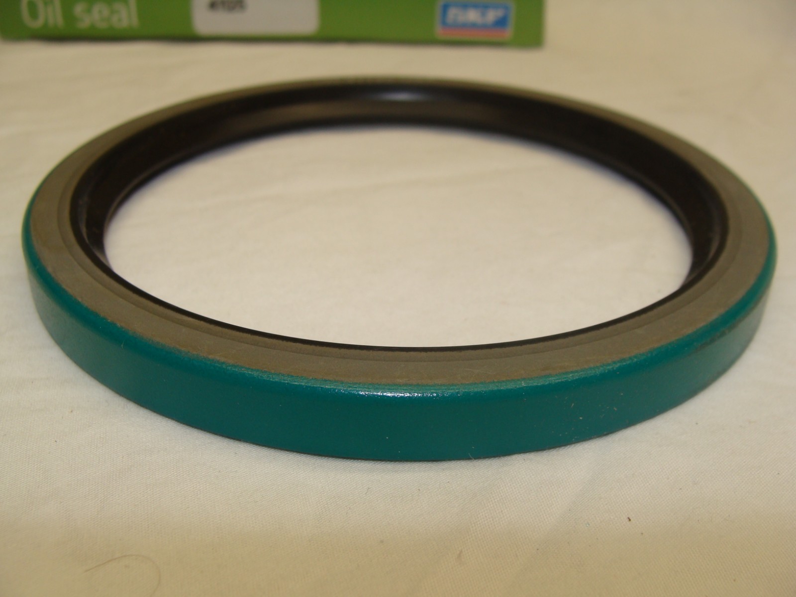 SKF OIL SEAL 41125 Industrial automotive etc.