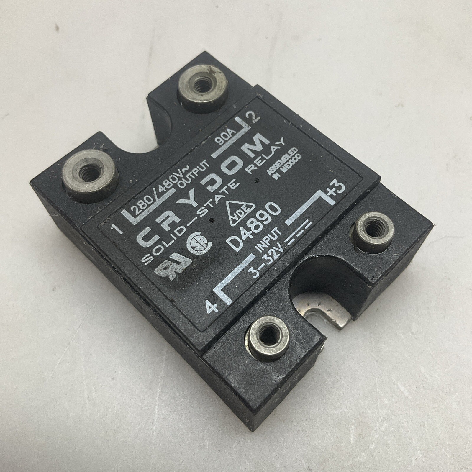 Crydom D4890 Solid State Relay 90 Amp 3-32 VDC Control Voltage Panel Mounted