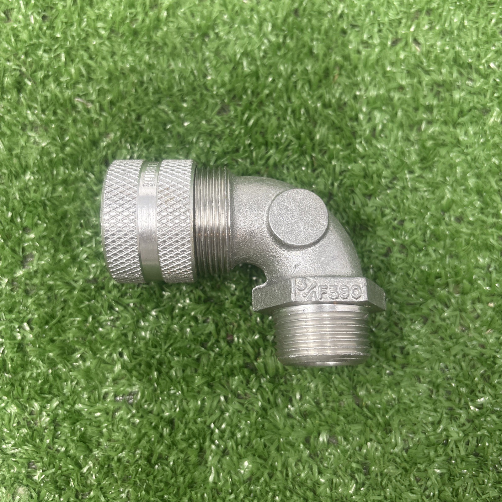 Hubbell Liquid Tight Cord Connector 90° Aluminum, 3/4″, F390 New