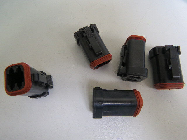 Deutsch DT06-4S-E004 Qty of 20 per Lot DT06-4S Plug Assembly
