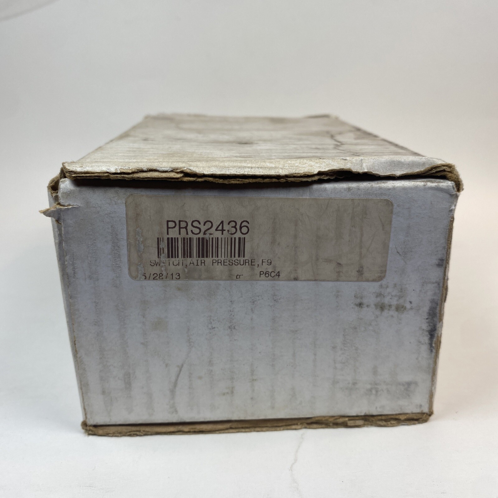 Lochinvar PRS2436 SWITCH, LOW AIR, F9, 1002 – NAT – F9 New Old Stock