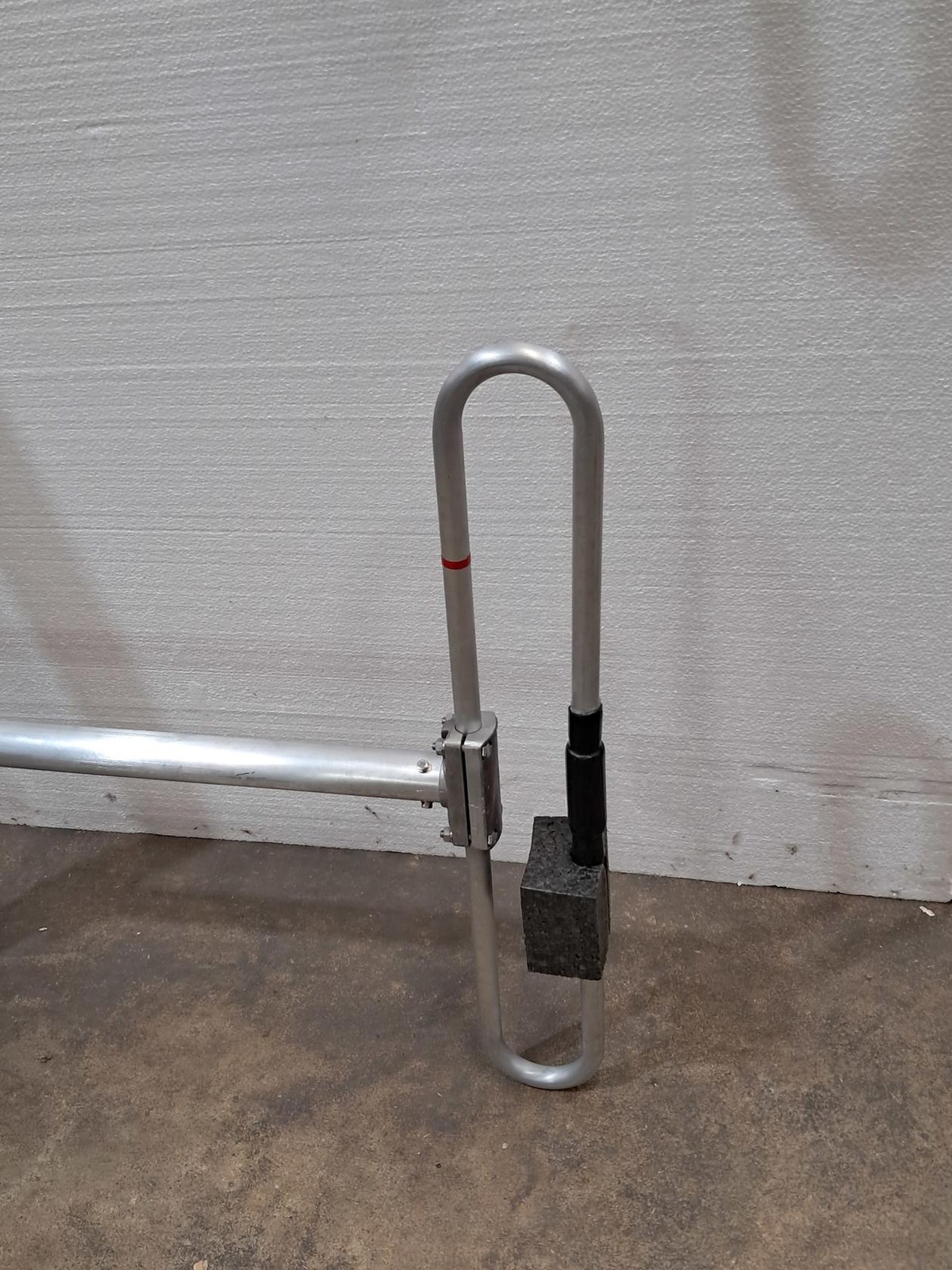 Sinclair SD242-HF3P2SFNM(D00I) Base Station Antenna Frequency 190-225 MHz
