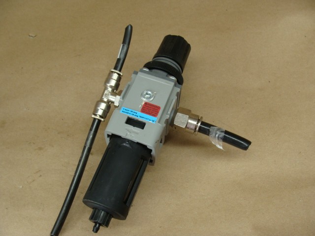 WILKERSON AIR PRESSURE REGULATOR B08-02-FKG0B 0-125PSIG