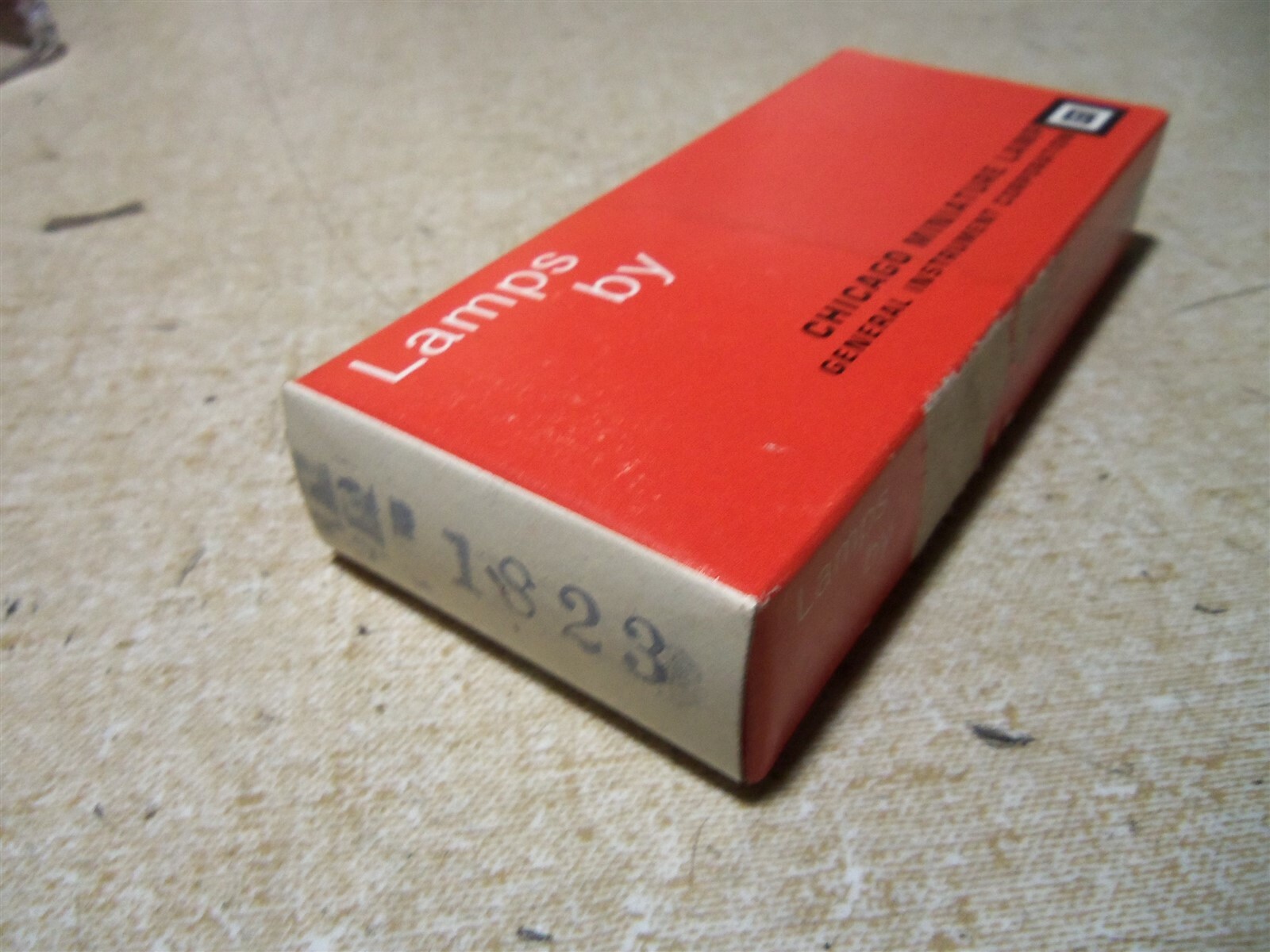 NEW Chicago Miniature Lamps 1823, Box of 10 *FREE SHIPPING*