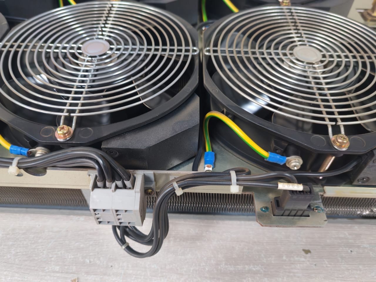 Fanuc A04B-0815-D368 Heat Exchanger with fan A04B-0815-C362