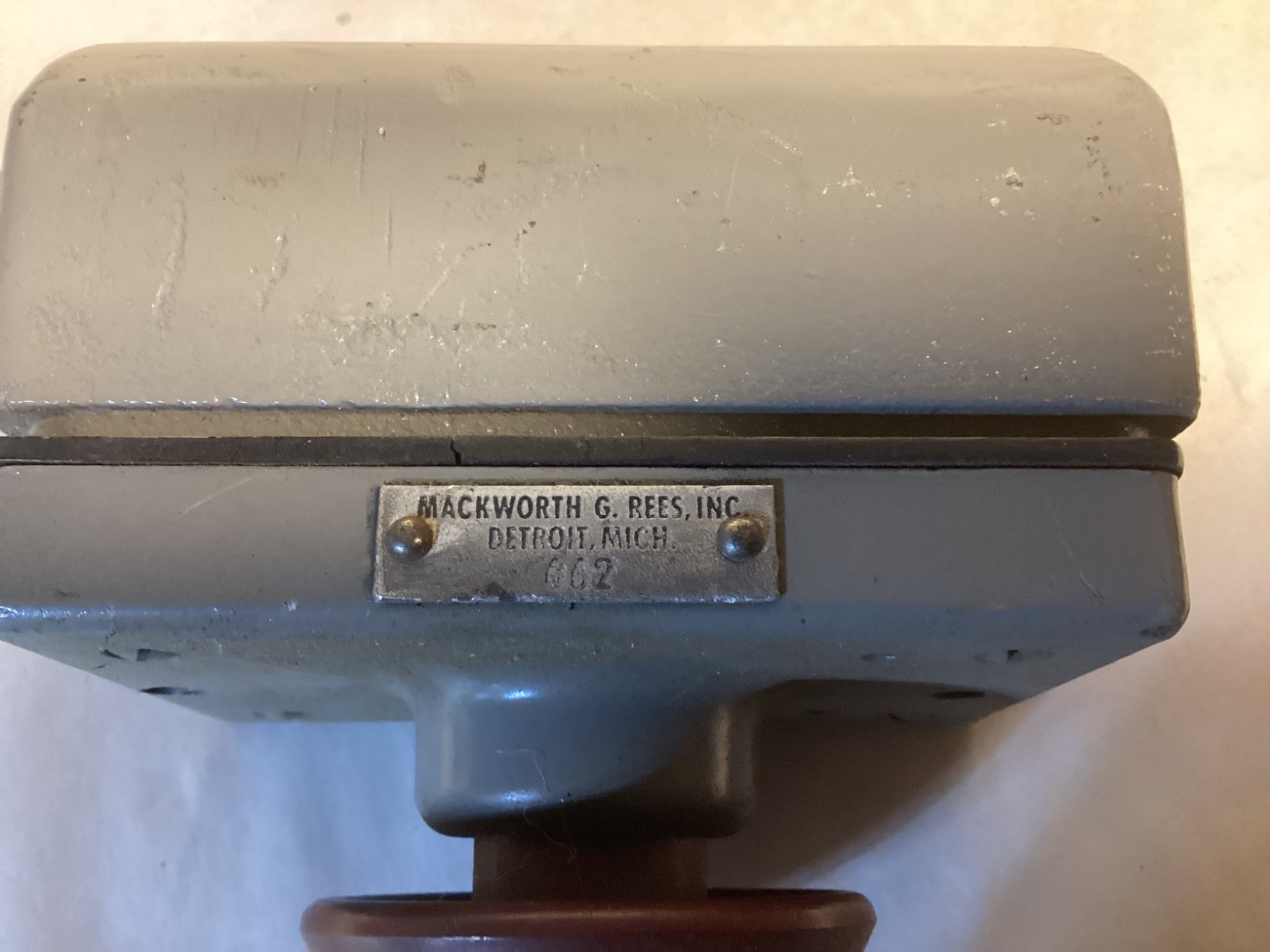 Mackworth G Rees 662 mushroom head control switch
