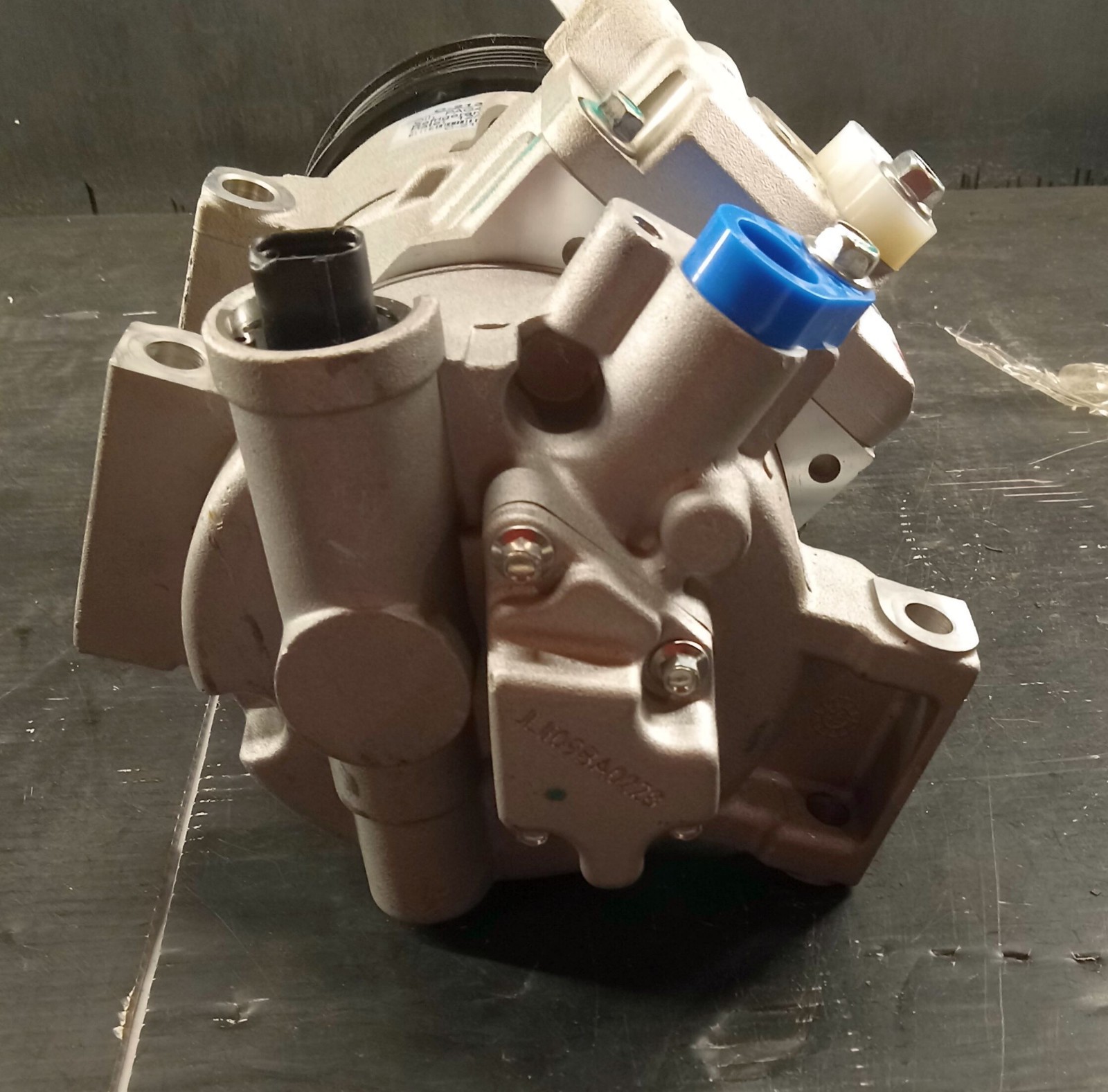 1 NEW UNBRANDED C-2132TC A/C COMPRESSOR WITH CLUTCH NNB ***MAKE OFFER***