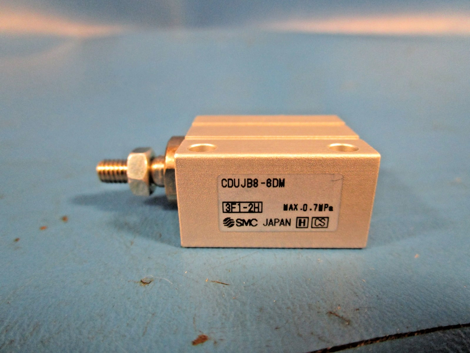 SMC CDUJB8-6DM, Mini Free Mount Cylinder, 8mm Bore, 6mm Stroke, Auto Switch,Male
