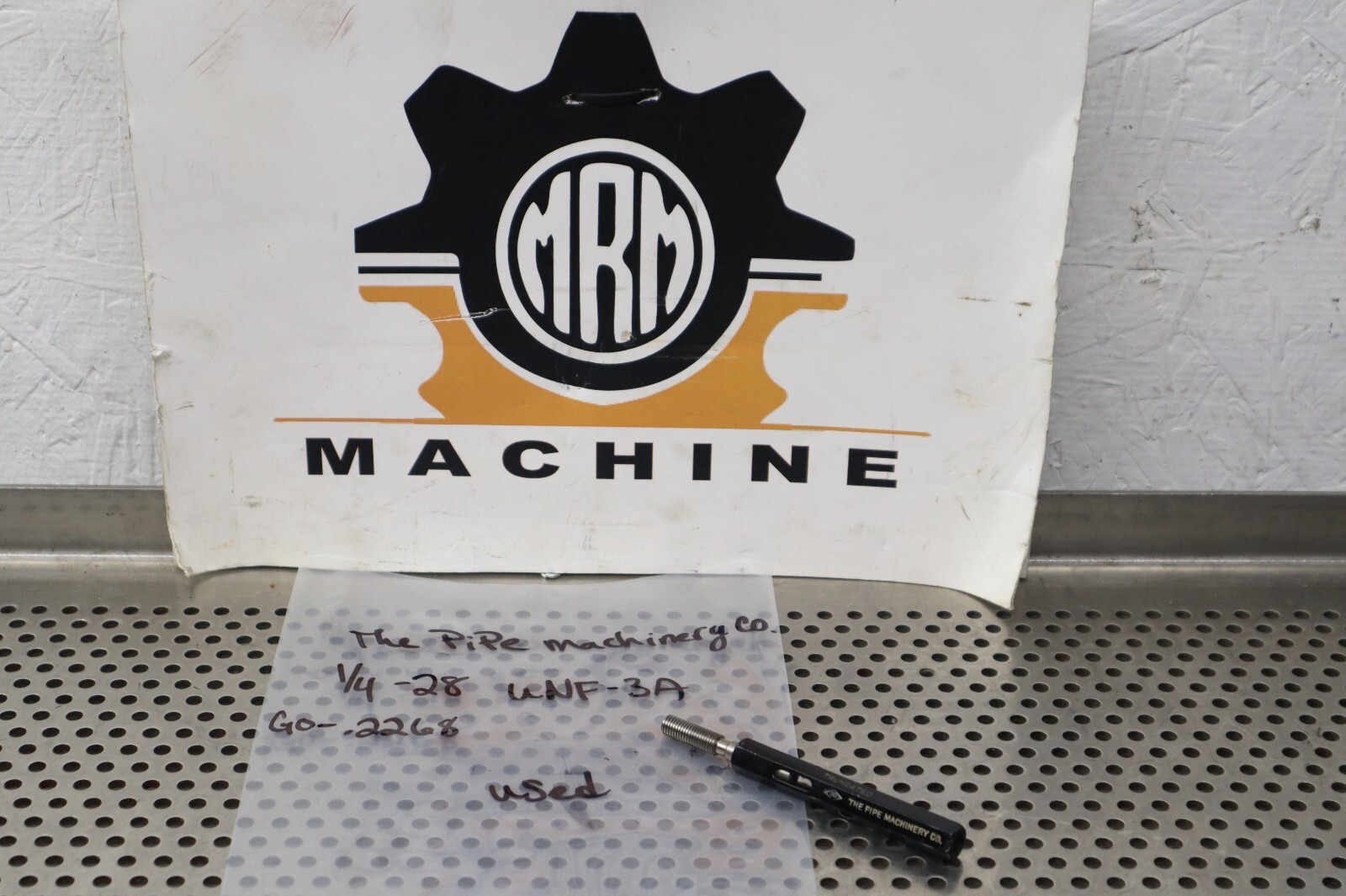 The Pipe Machinery 1/4-28 UNF-3A GO-.2268 Thread Plug Gage Used With Warranty