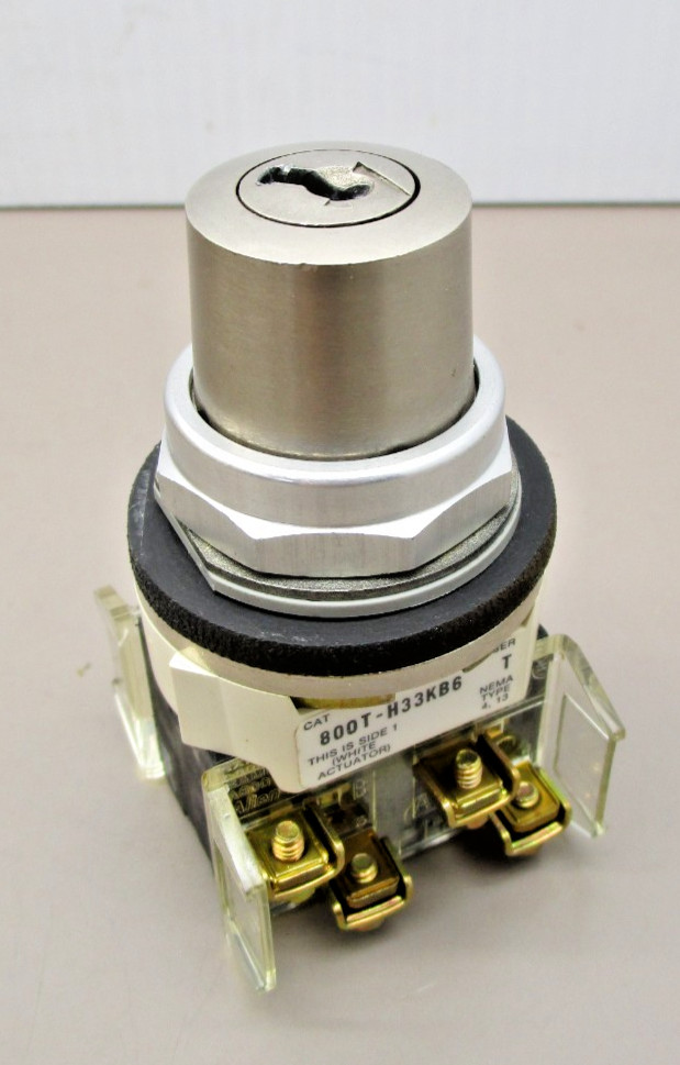 Allen Bradley 800T-H33KB6 Key Selector Switch 2-Position Maintained NO KEY