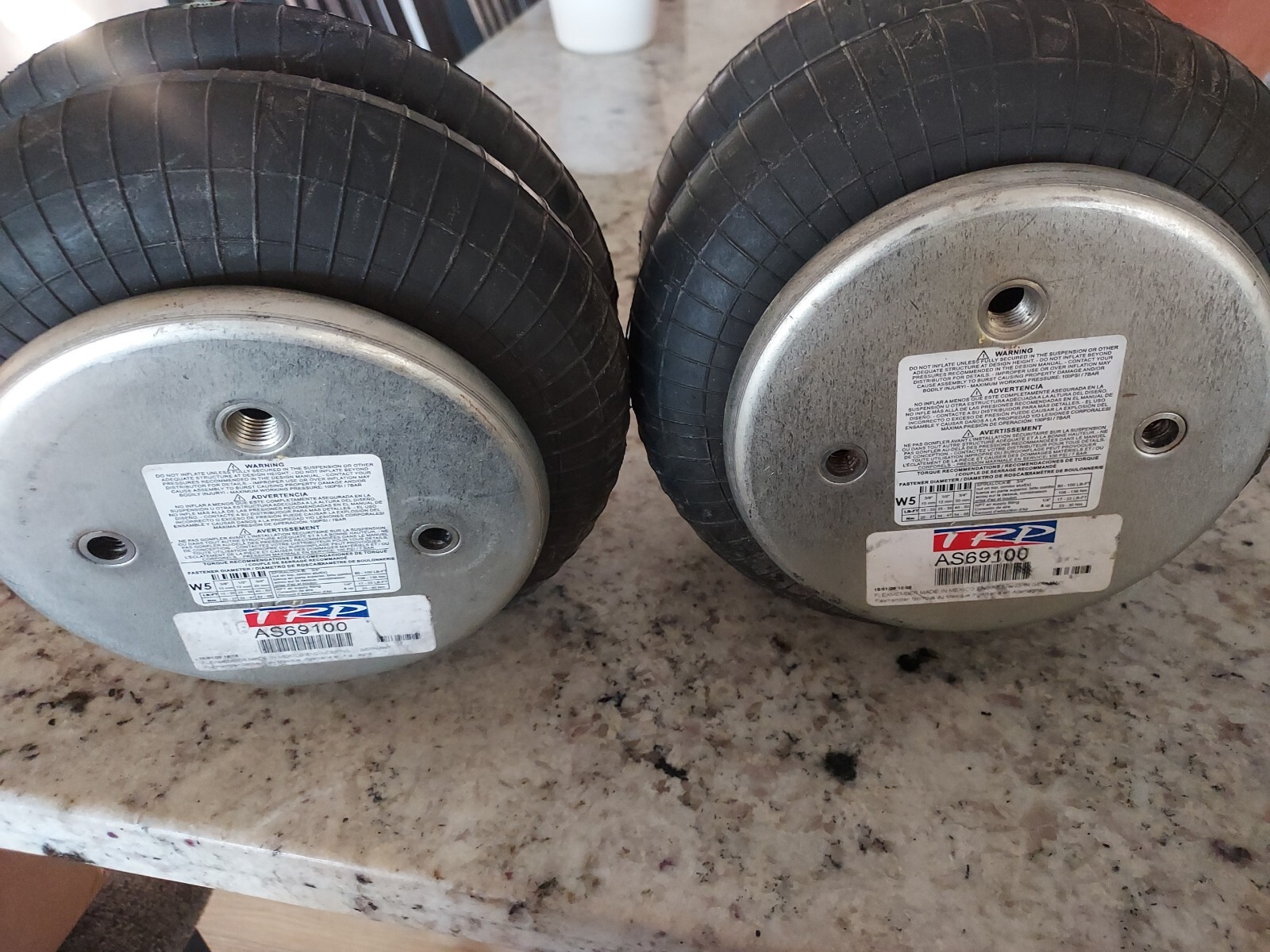 LOT OF 2 TRP AS69100 AIR bags Granning, Hendrickson NEW