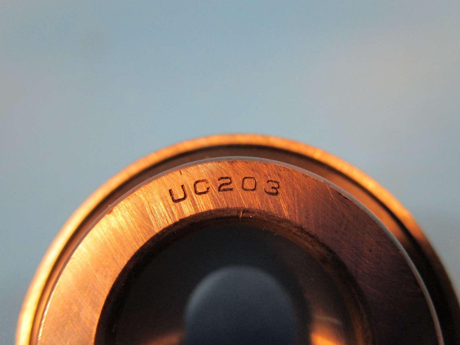 AMI UC203 Ball Insert Bearing – Cylindrical Bore, 17 mm ID, Set Screw Locking