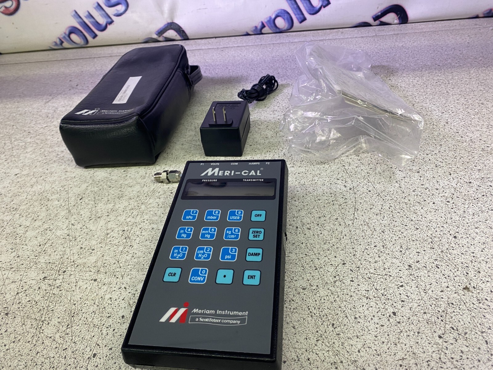 Meriam LP2000I Digital Manometer.