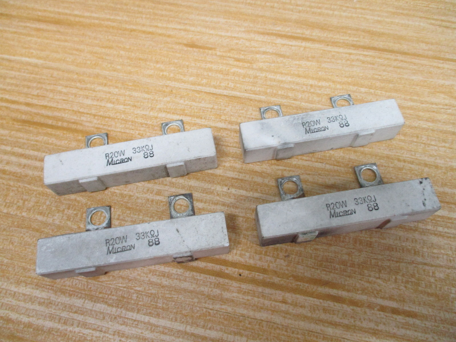 Fanuc R20W 33KΩJ Micron Resistor (Pack of 4)