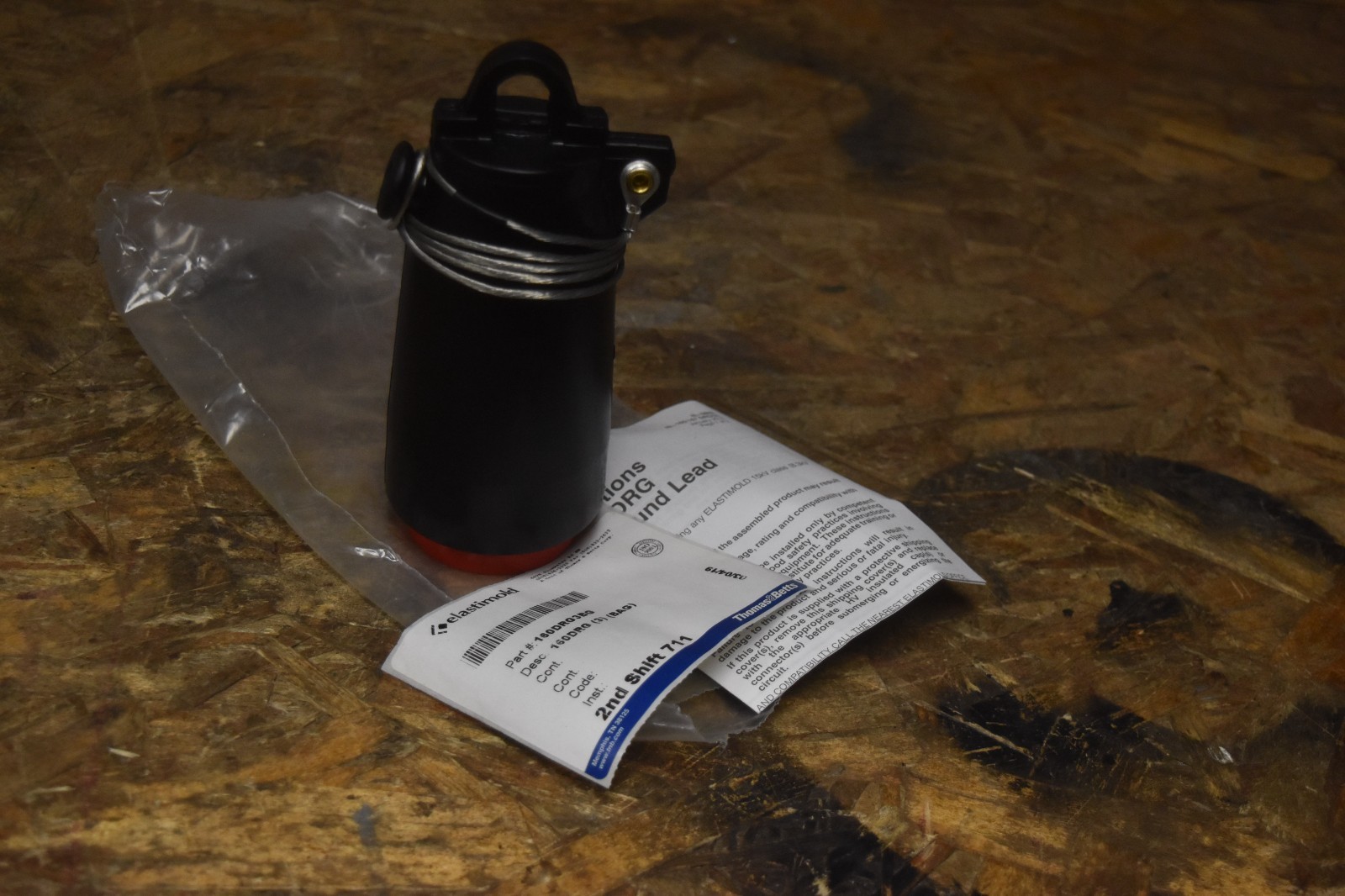 LOT OF 5 Elastimold Insulated Cap w/ Ground Lead 160DRG3BG NOS FREE SHIPPING