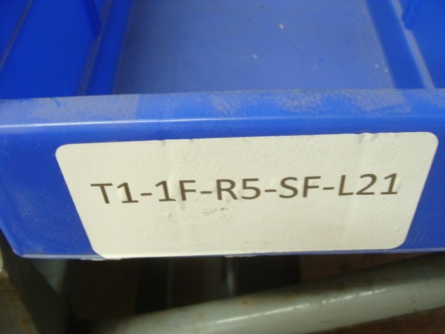 PETERBILT 330 FUSE/RELAY BOX E-434E/E-1826C W/4 HELLA RELAYS 4RD931524-02