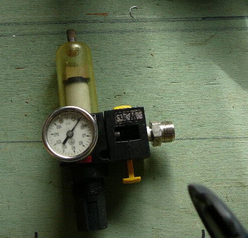 WATTS PNEUMATIC REGULATOR/FILTER COMBO SV35-02 300PSI W/F-B35-02AH FILTER