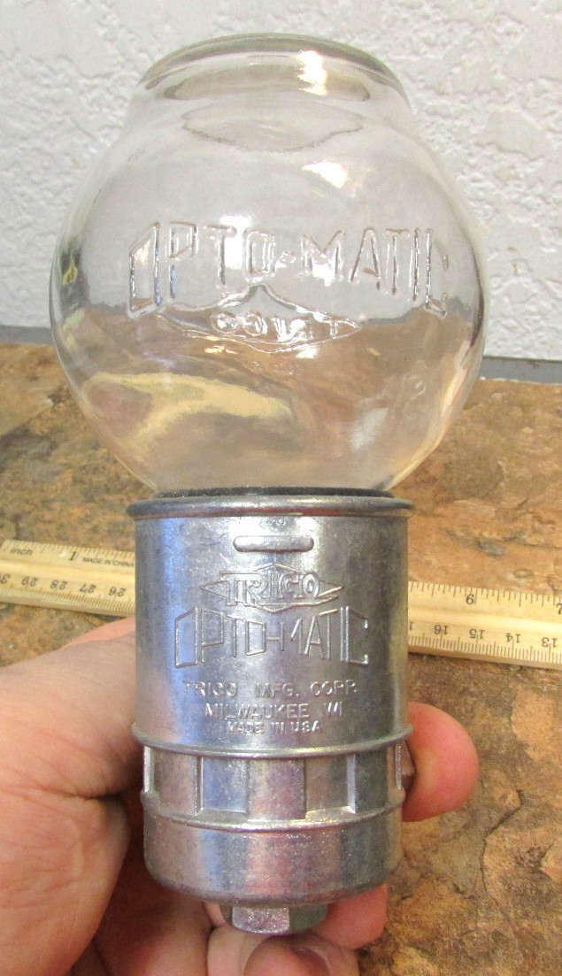 Trico Opto-matic no 5 Oiler, great condition weighs right at 1 pound, clean