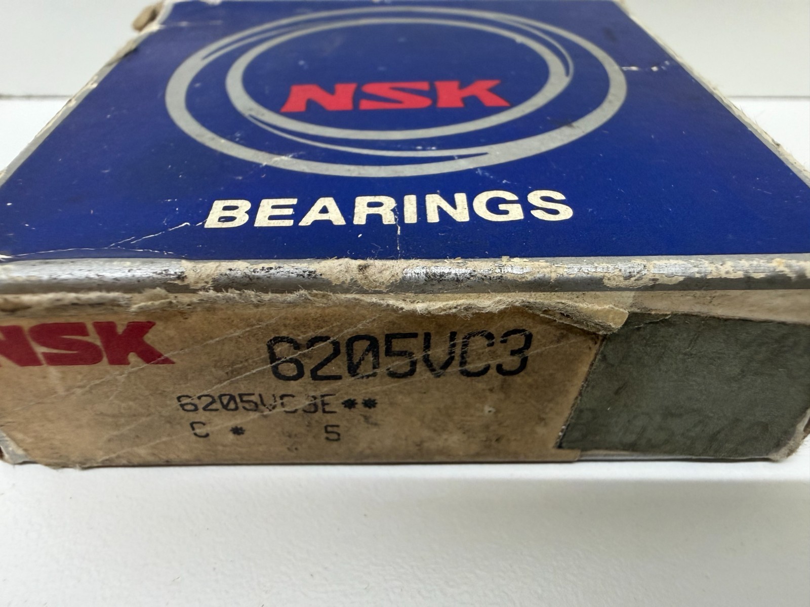 NEW IN BOX! NSK DEEP GROOVE BALL BEARING 6205VC3